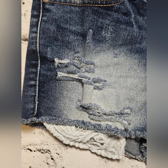 Blue Desire Curvy Short Shorts with Lace Pockets - Picture 4 of 15